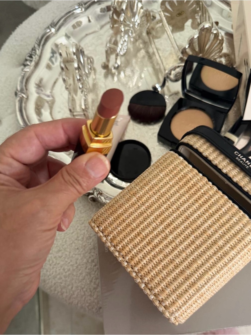 CHANEL  LES BEIGES
Summer Essentials, Limited Edition - Picture 6 of 7